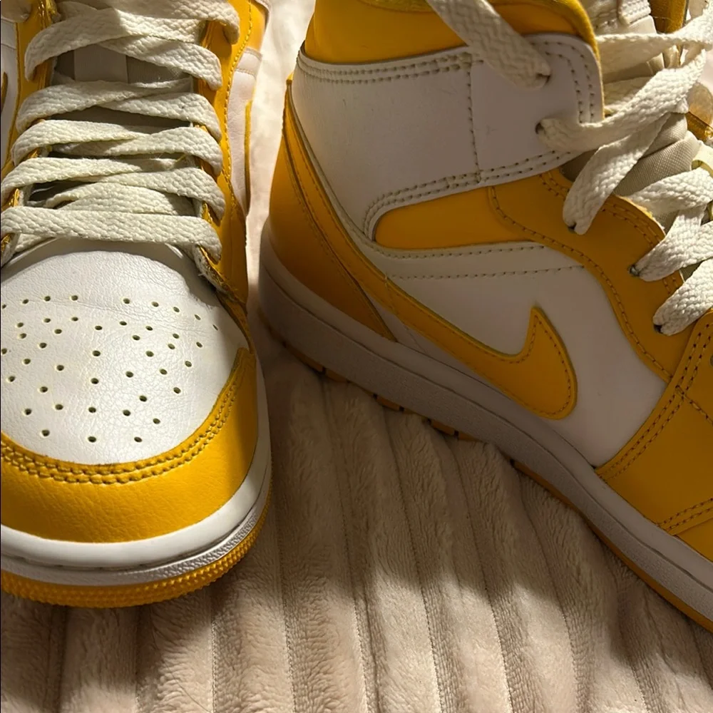 Air Jordan Yellow and White High-Top Sneakers size 8 GUC.